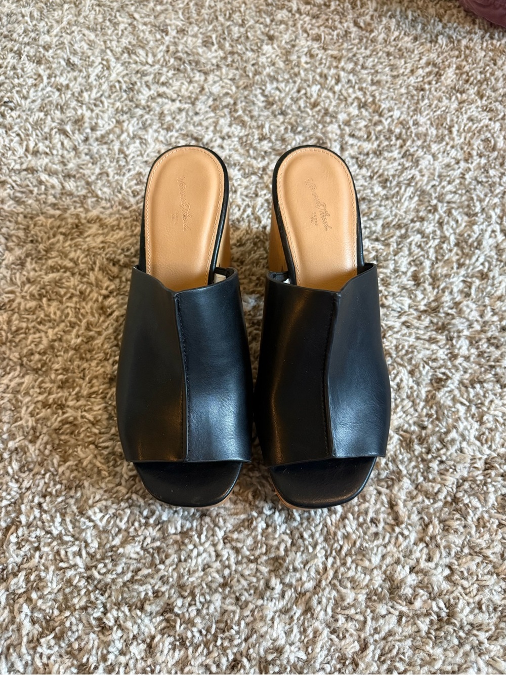 Universal Thread Black Open-Toe Slide Mules